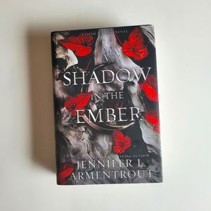 Shadow in the Ember (Book 1 Flesh and Fire Series) by Jennifer L. Armentrout